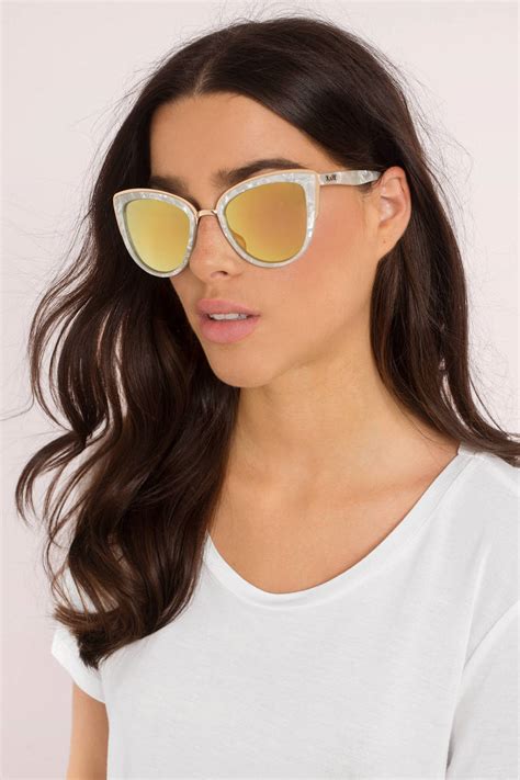 quay reflective sunglasses.